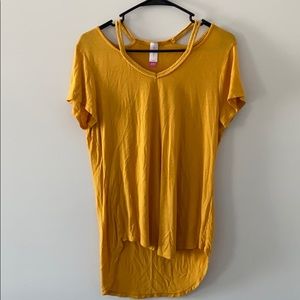 mustard yellow, exposed collar t shirt